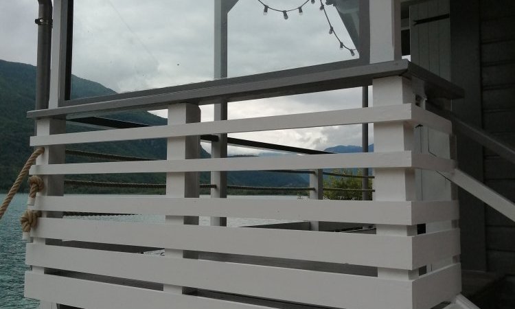 T.O Zinguerie - Conception et pose de garde-corps en bois sur mesure - Ugine